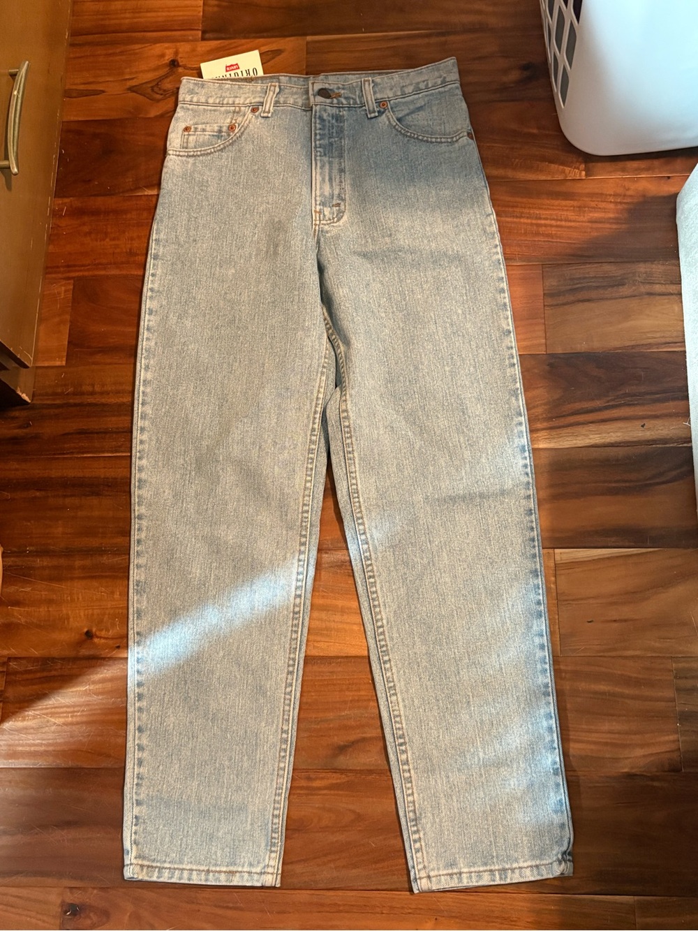Vintage 90s Levi’s 550 Jeans 30x30 NWT Made in USA Light Wash (1405)